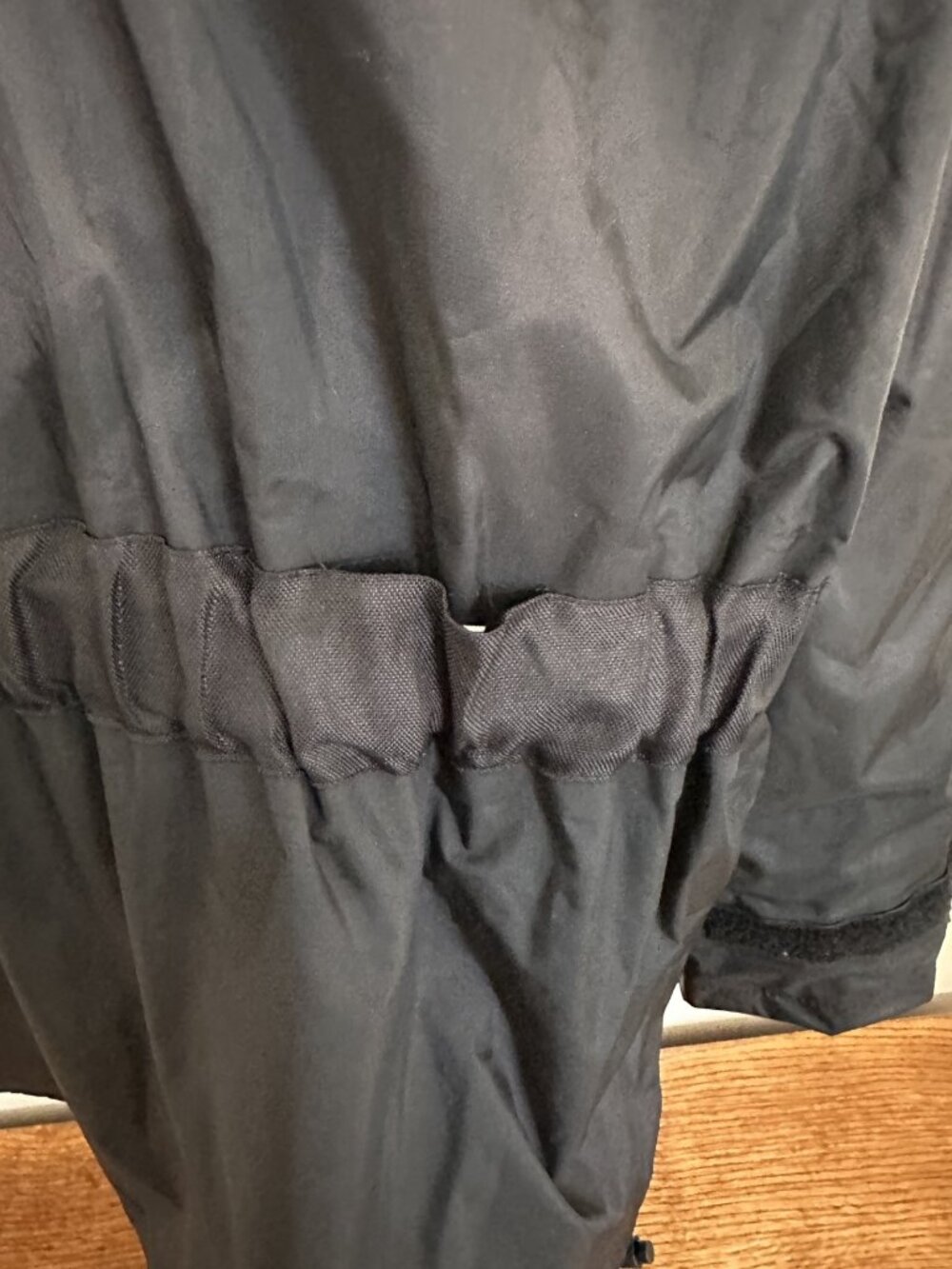 MEN'S MEDIUM PIONEER RAIN JACKET. HEAVY DUTY AND VENTILATED - Picture 7 of 7